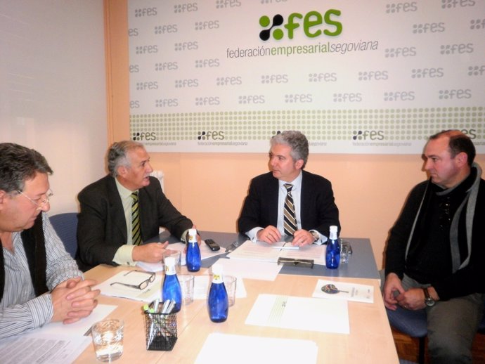 Reunión de la FES    