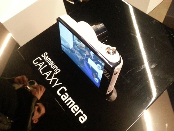 Samsung Galaxy Camera