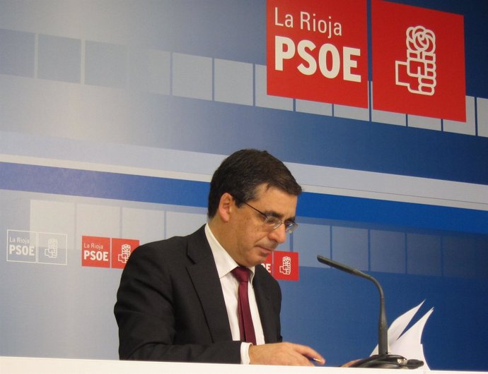 El portavoz del PSOE en el Parlamento, Pablo Rubio