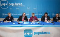 Cospedal pide a PP manchego que sea "eficaz", aporte soluciones y sea "moderado" frente al PSOE "radicalizado" de Page