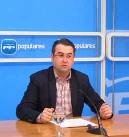 El portavoz del Grupo Municipal Popular de Logroño, Javier Merino