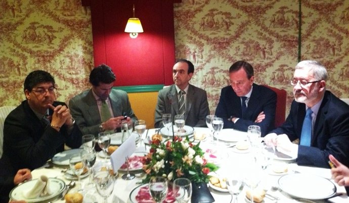 El consejero andaluz de Turismo, Rafael Rodríguez, en Antares