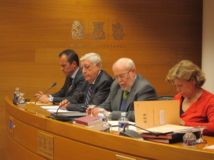 Sánchez-Bazcairtegui en la Comisión de Infraestructuas de las Corts
