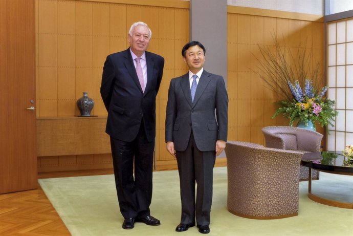 Jose Manuel Garcia-Margallo y el príncipe de Japón Naruhito