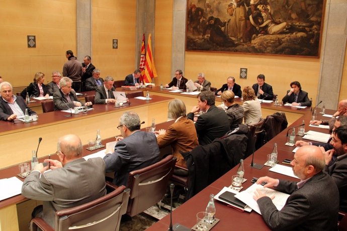 Pleno de la Diputación de Girona en la investigación del caso Torramadé