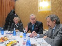 Unos 9.000 médicos realizan intervenciones de cirugía plástica, estética y reparadora sin la titulación oficial 