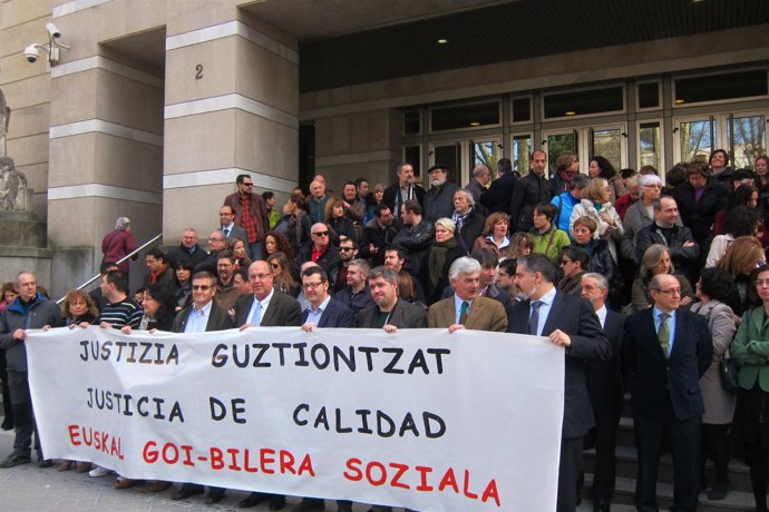 Concentración del sector de justicia en Bilbao