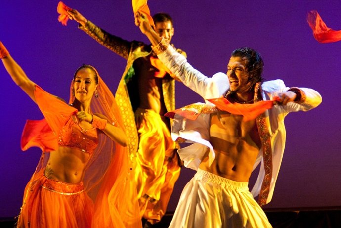 Estreno De Bollywood, El Musical
