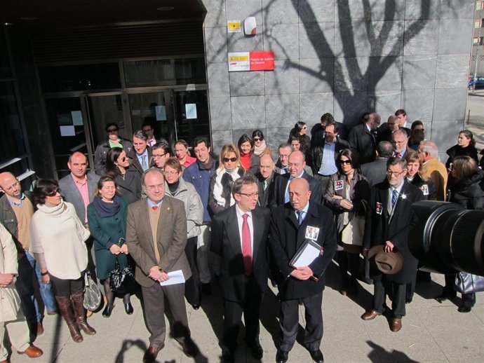 Concentración De Jueces Y Fiscales En Los Juzgados De Cáceres