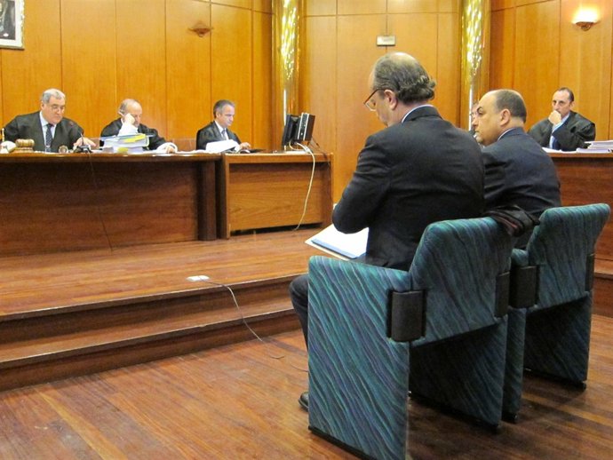 Auditores propuestos por Mercasantander y la defensa