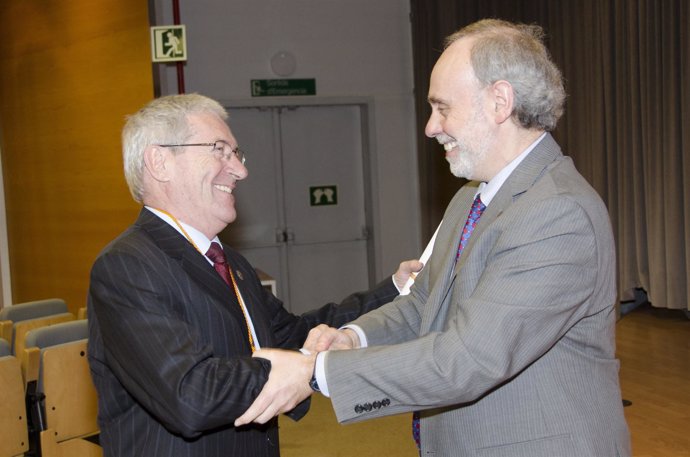 J.Porta (doctor Honoris Causa por la UAB) y F.Sancho (rectora UAB)