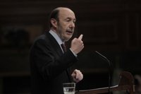 Rubalcaba acusa a Rajoy de "romper la igualdad de oportunidades" con la Ley Wert