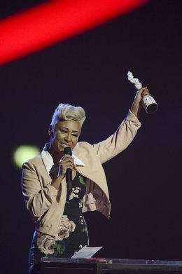 La cantante escocesa Emeli Sande en los Brit