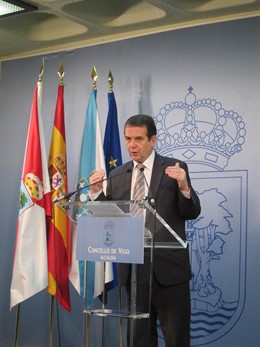 Vigo Foto Caballero Femp