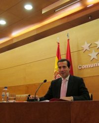 Victoria celebra que juez haya avalado el traslado del Magerit y lamenta la "instrumentalización" del PSOE con el tema