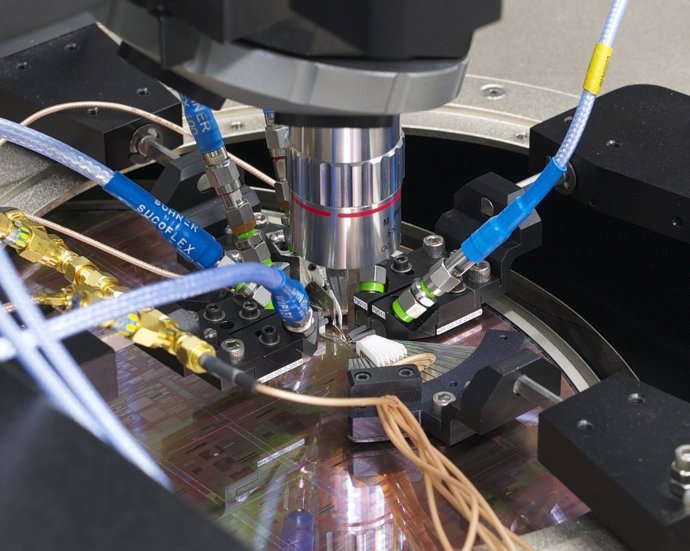 IBM desarrolla un nuevo conversor analógico-digital