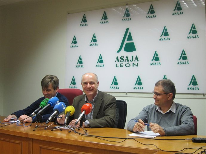 De izq. A drcha., Arsenio García, Jose Antonio Turrado y Raúl Arias