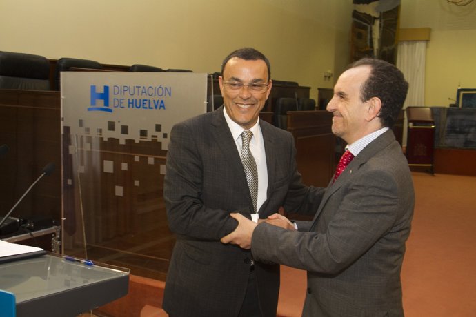 El consejero de Turismo, Rafael Rodríguez, con Ignacio Caraballo.