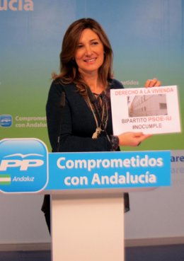Alicia Martínez, vicesecretaria del PP-A, hoy en rueda de prensa