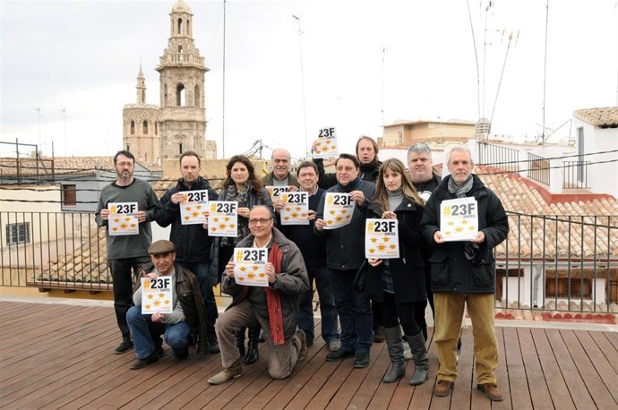 Integrantes de colectivos convocantes de la manifestación del 23F