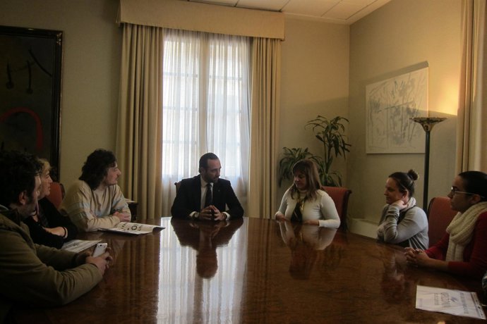El presidente del Govern, José Ramón Bauzá, reunido con trabajadores de Orizonia