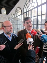 IU-CA cree que la prohibición de donaciones a partidos no debe quedar en una mera voluntad, sino que debe ser legal