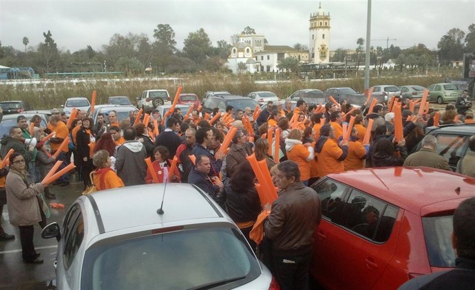 Protesta frente al espectáculo el 'Manicomio de los horrores'