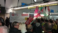 Concentración de trabajadores de Iberia en Sevilla el pasado lunes.