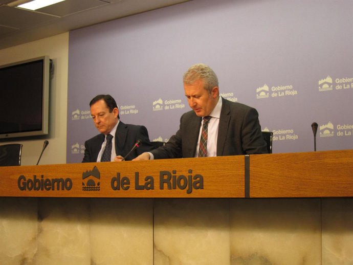 Consejero de Industria, Javier Erro, y el portavoz del Gobierno, Emilio del Río