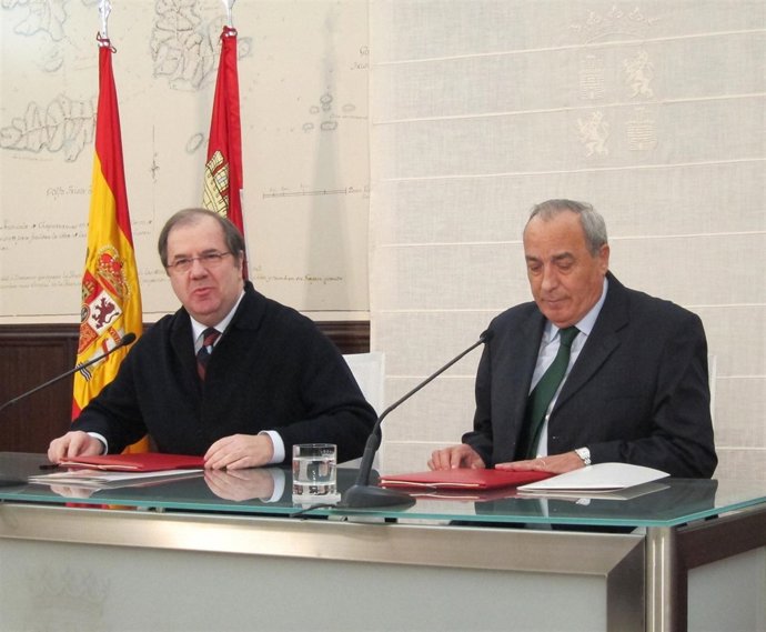 Firma de convenio Herrera Cámaras de Comercio