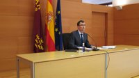 Ballesta dice que Gobierno regional trabaja porque desviación objetivo déficit "no afecte derechos básicos ciudadanos"