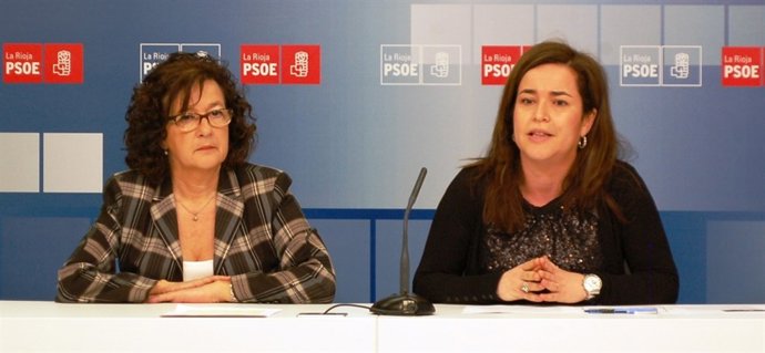 Ana Santos y Beatriz Arraiz, del PSOE , hablan sobre desahucios