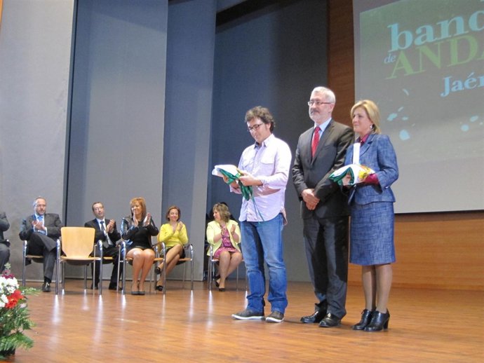 Avila junto a premiados hoy