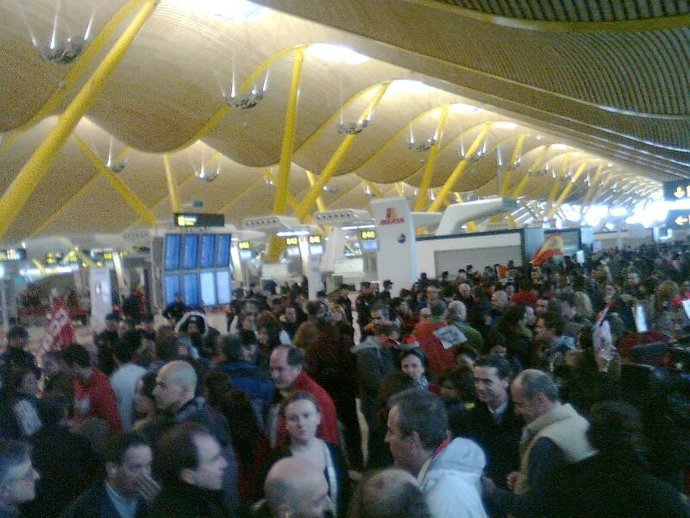 Manifestación en Barajas de trabajadores de Iberia