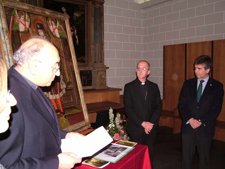 Cosidó ha entregado este viernes en Jaca el óleo robado en 1975