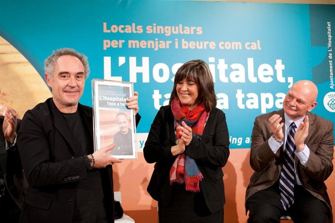 Ferran Adrià y la alcaldesa de L'Hospitalet Núria Marín
