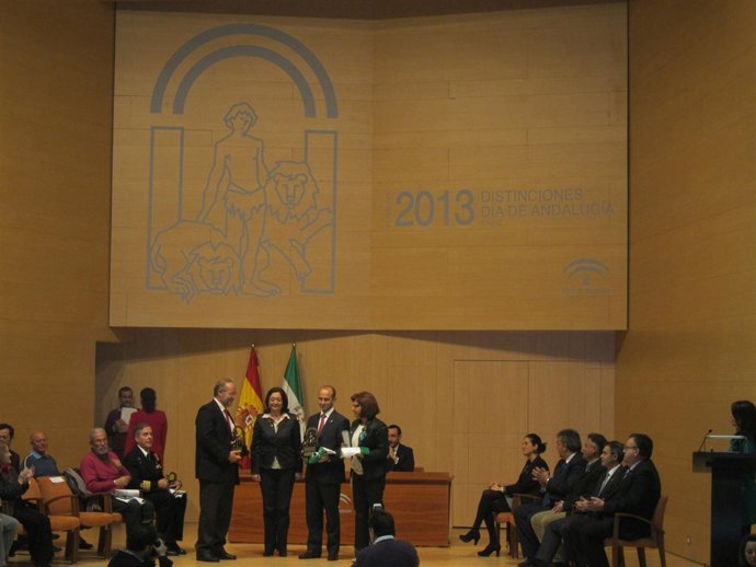 Distinciones con motivo del Día de Andalucía en Cádiz