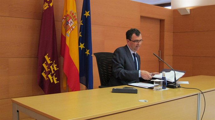 Ballesta en rueda de prensa