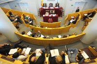 La Diputación de A Coruña aprueba una declaración institucional contra el cierre de la Fábrica de Armas