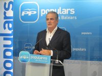El PP pide al PSOE que "se abstenga de juzgar a nadie" y le pregunta si "acaso juega a ser Dios"