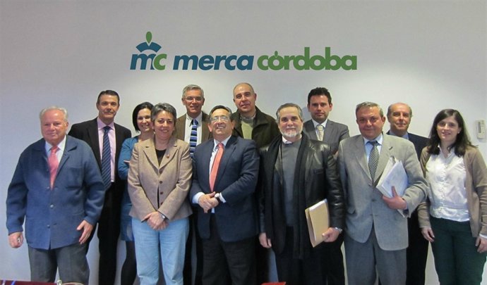 Foto de familia del consejo de administración de Mercacórdoba