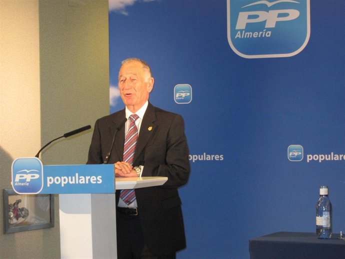 Amat interviene en la junta directiva provincial del PP 