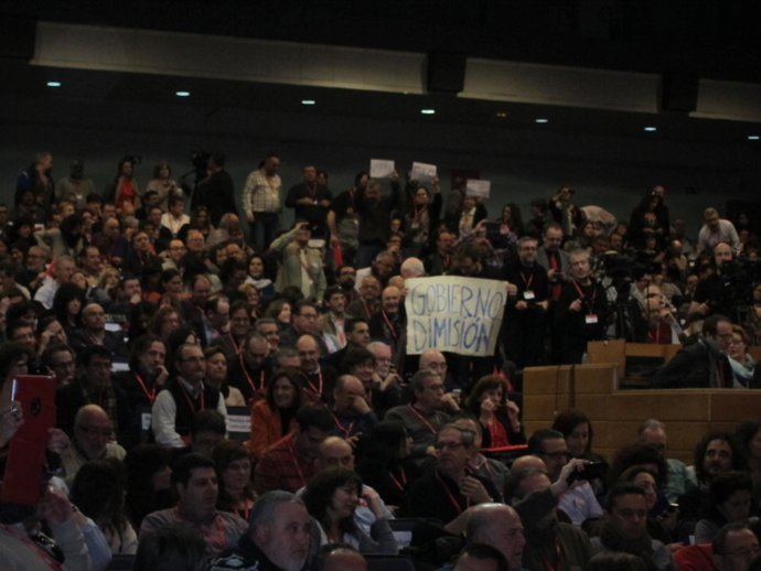 Báñez, recibida entre abucheos en el Congreso de CC.OO.