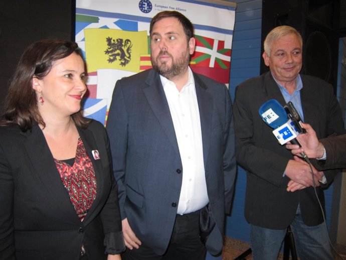 Oriol Junqueras junto al portavoz nacional del BNG, Guillerme Vázquez 