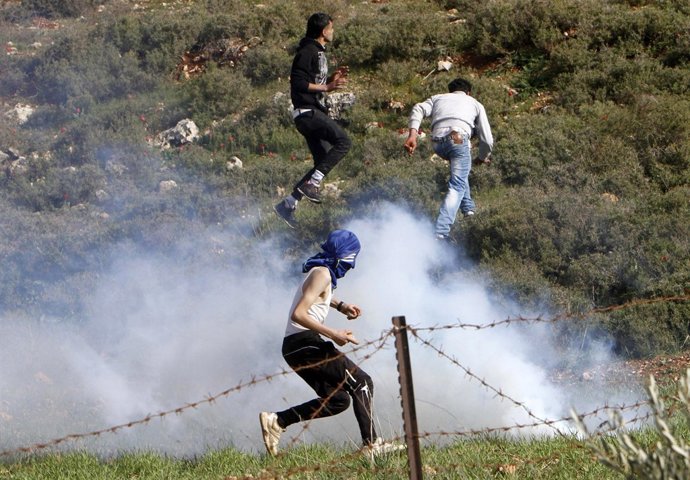 Enfrentamientos entre colonos, palestinos y el Ejército israelí en Qusra