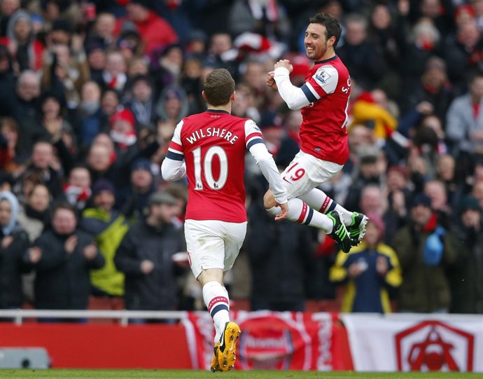 Cazorla da el triunfo al Arsenal ante el Aston Villa