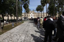 Cola en el Parlamento en la jornada de Puertas Abiertas