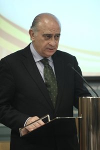 Jorge Fernández se reúne con el conseller de Interior por las presuntas escuchas