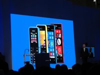 Nokia presenta nuevos Lumia y Asha para ganar peso en Asia y ámbito corporativo