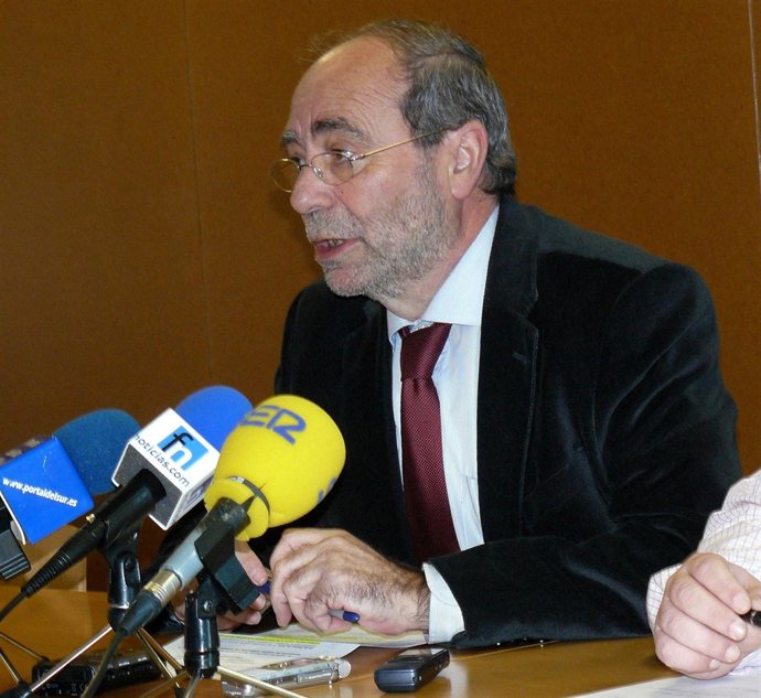 El alcalde, este lunes, en rueda de prensa